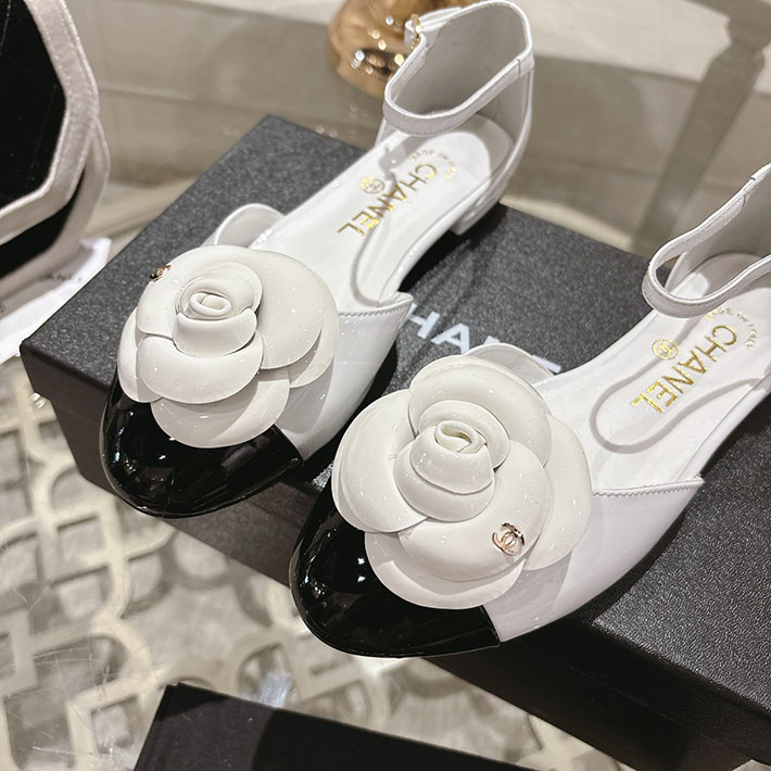 最高級シャネルスーパーコピー CHANEL 25mm カメリア ポインテッドトゥ サンダル ベルベット 2628364 サンダル レディース 歩きやすい ブランド - 画像 (6)