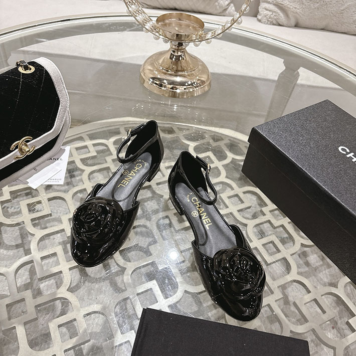 最高級シャネルスーパーコピー CHANEL 25mm カメリア ポインテッドトゥ サンダル ベルベット 2628365 サンダル ブランド 高級 レディース - 画像 (3)