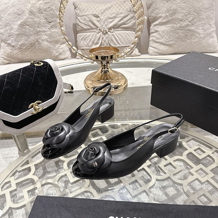 最高級シャネルスーパーコピー CHANEL 45mm カメリア ポインテッドトゥ サンダル ベルベット 2628367 サンダル レディース 人気 40代 - 画像 (9)