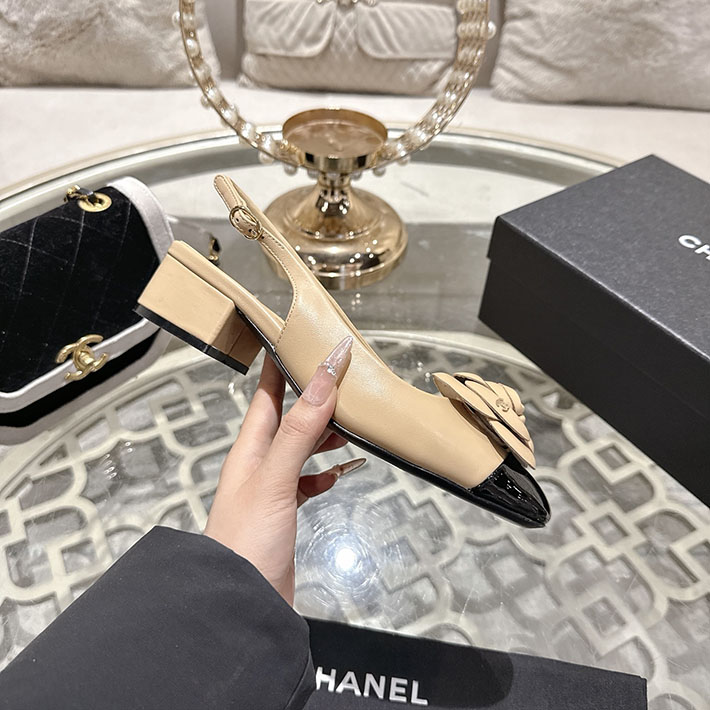 最高級シャネルスーパーコピー CHANEL 45mm カメリア ポインテッドトゥ サンダル ベルベット 2628368 50代 サンダル レディース ブランド - 画像 (4)