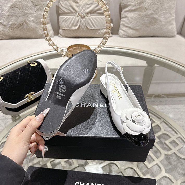 最高級シャネルスーパーコピー CHANEL 45mm カメリア ポインテッドトゥ サンダル ベルベット 2628371 レディース サンダル きれいめ - 画像 (4)