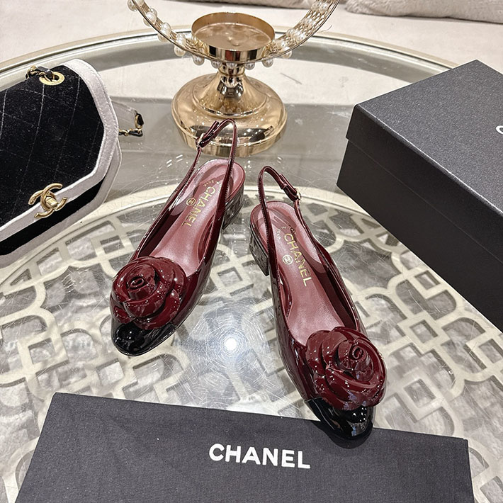 最高級シャネルスーパーコピー CHANEL 45mm カメリア ポインテッドトゥ サンダル ベルベット 2628374 シャネル 靴 レディース - 画像 (2)