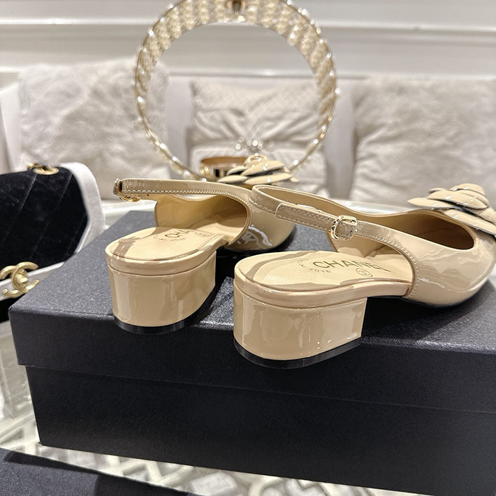 最高級シャネルスーパーコピー CHANEL 45mm カメリア ポインテッドトゥ サンダル ベルベット 2628375 シャネル 靴 アウトレット - 画像 (5)