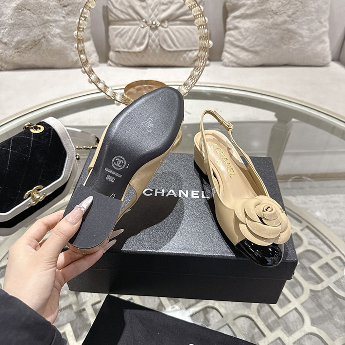 最高級シャネルスーパーコピー CHANEL 45mm カメリア ポインテッドトゥ サンダル ベルベット 2628375 シャネル 靴 アウトレット - 画像 (4)