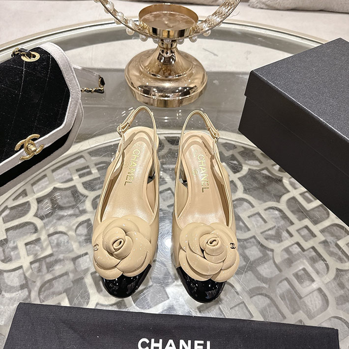 最高級シャネルスーパーコピー CHANEL 45mm カメリア ポインテッドトゥ サンダル ベルベット 2628375 シャネル 靴 アウトレット - 画像 (3)