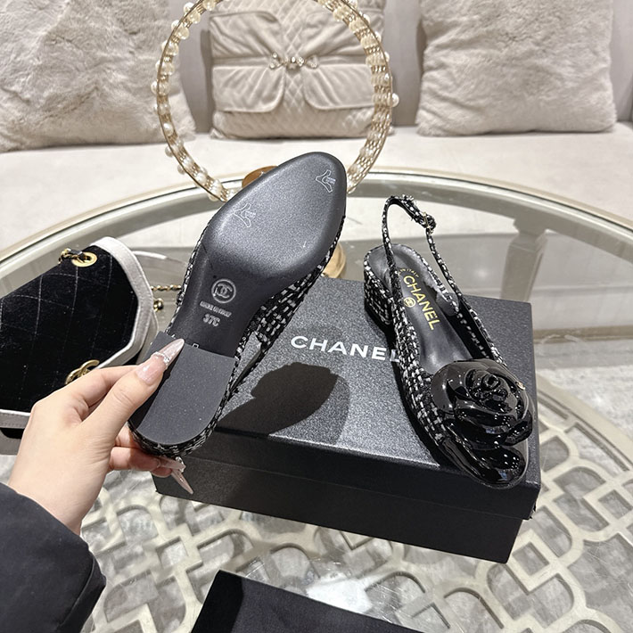 最高級シャネルスーパーコピー CHANEL 45mm カメリア ポインテッドトゥ サンダル ベルベット 2628376 シャネル 靴 セール - 画像 (4)