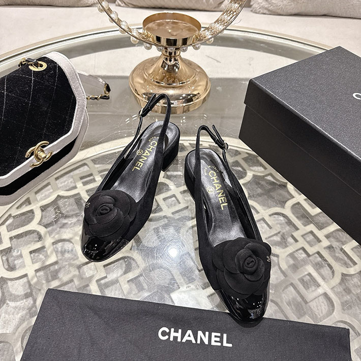 最高級シャネルスーパーコピー CHANEL 45mm カメリア ポインテッドトゥ サンダル ベルベット 2628382 サンダル 激安 レディース 送料無料 - 画像 (2)