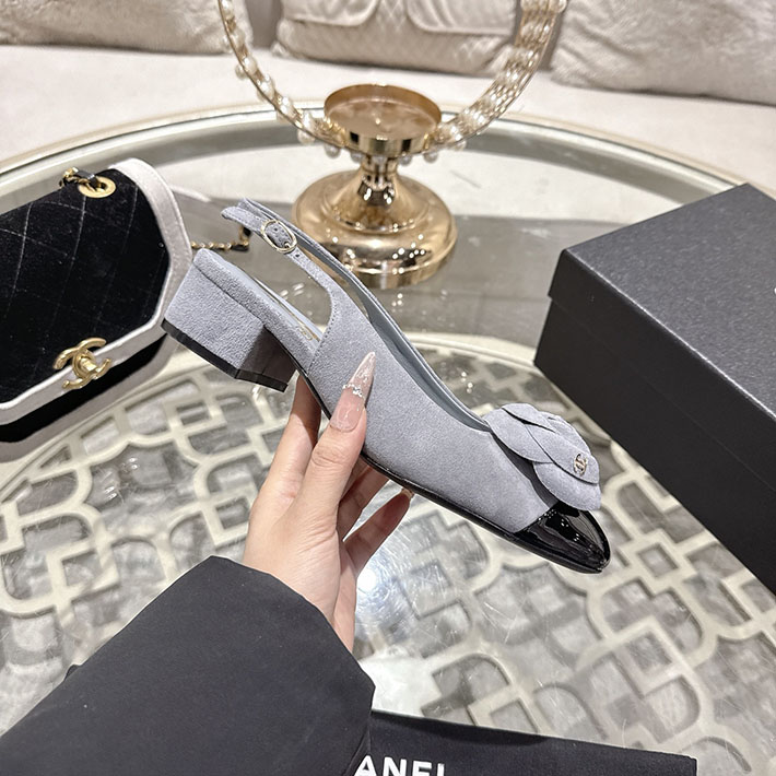 最高級シャネルスーパーコピー CHANEL 45mm カメリア ポインテッドトゥ サンダル ベルベット 2628383 サンダル レディース 安い 人気 - 画像 (8)