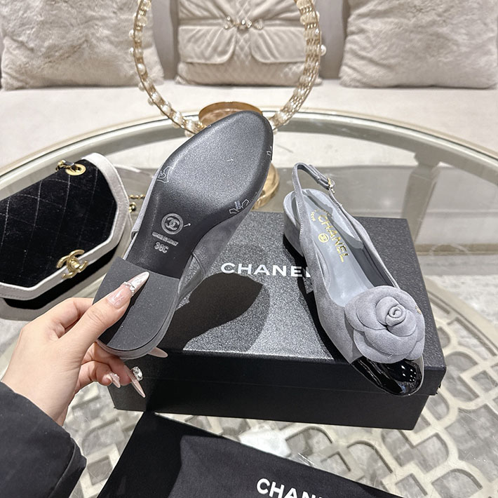 最高級シャネルスーパーコピー CHANEL 45mm カメリア ポインテッドトゥ サンダル ベルベット 2628383 サンダル レディース 安い 人気 - 画像 (4)