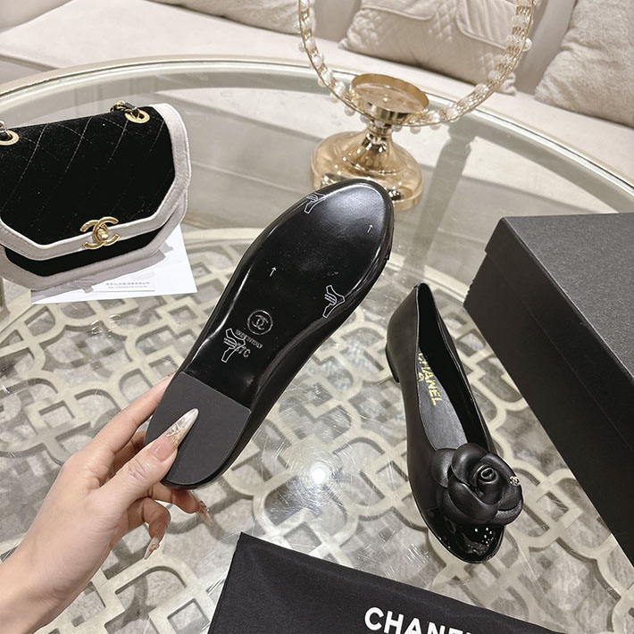 最高級シャネルスーパーコピー CHANEL 45mm 大人気バレリーナ フラットシューズ ブラック 2628398 シャネル パンプス バイカラー - 画像 (8)