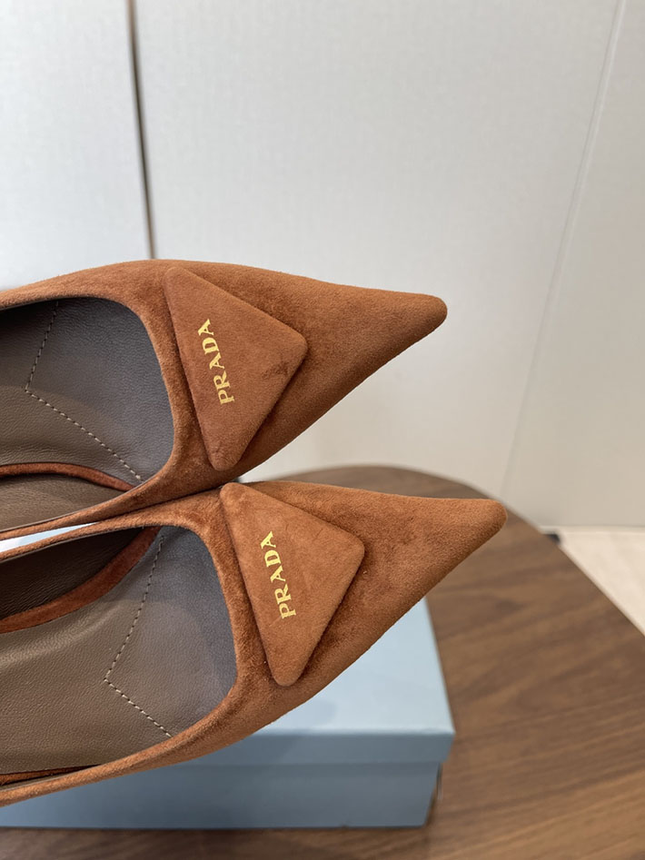 プラダ 靴 シューズ レディース 海外通販 PRADA 75mm バーガンディ スエード パンプス ブラウン 2628412 プラダ 靴 レディース - 画像 (9)