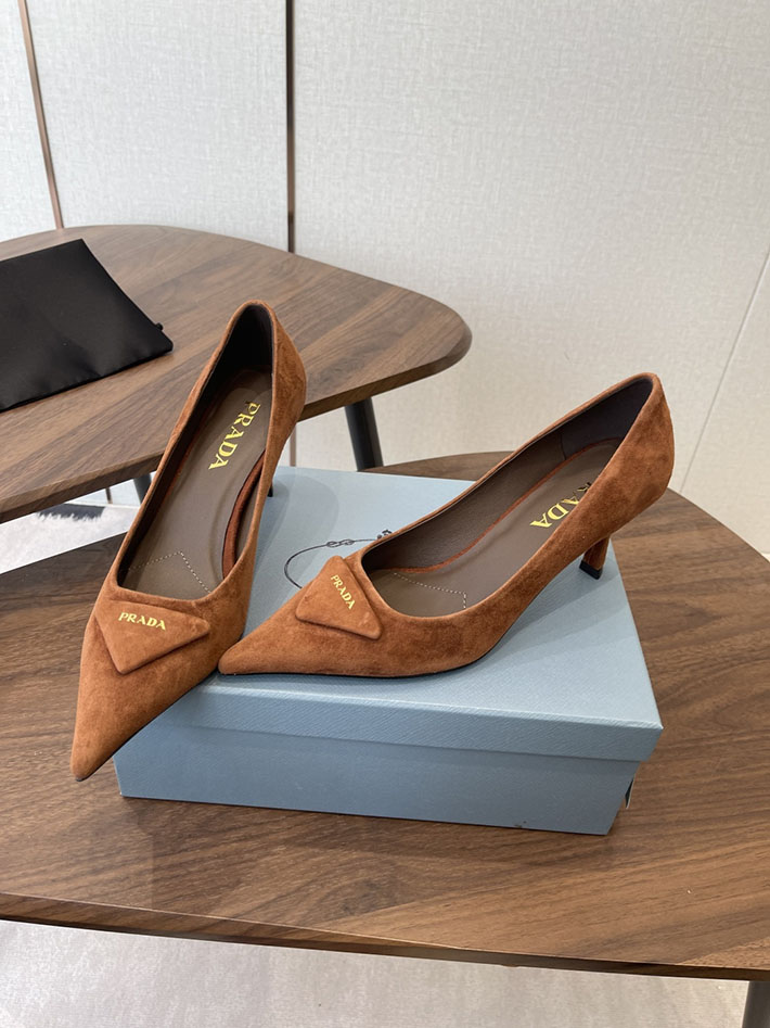 プラダ 靴 シューズ レディース 海外通販 PRADA 75mm バーガンディ スエード パンプス ブラウン 2628412 プラダ 靴 レディース - 画像 (3)