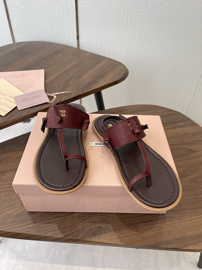 レディース 最高級MiuMiuスーパーコピー ミュウミュウ トングサンダル レザー ラバー メタルロゴ フラット 2628420 レディース ミュウミュウ サンダル - 画像 (2)