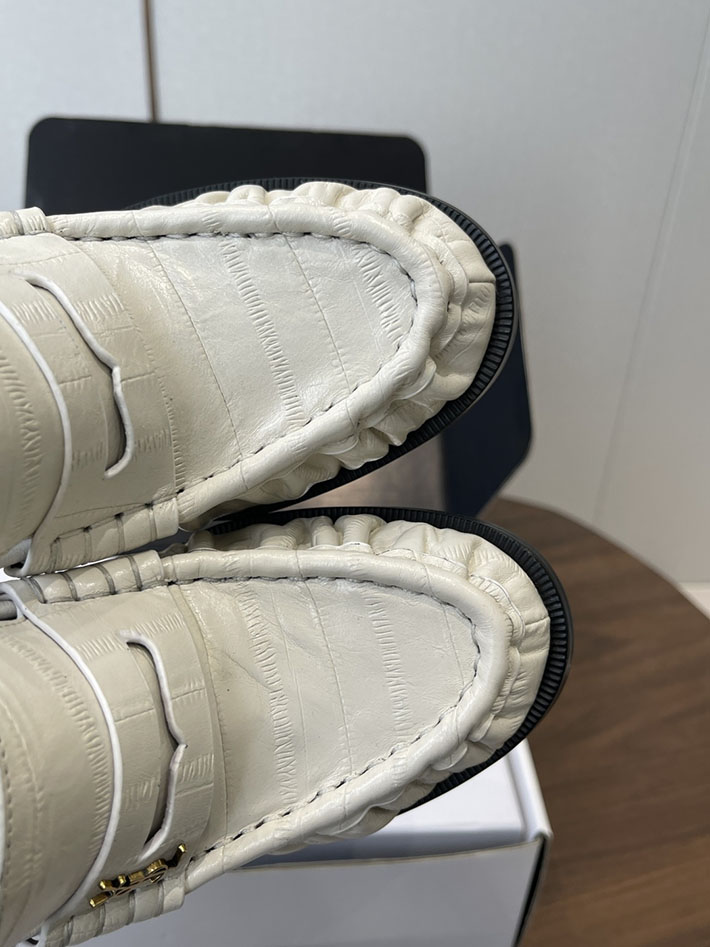 最高級サンローランスーパーコピー Saint Laurent 10cm ル ローファー パンプス イールスキン 2628443 ローファー レディース 歩きやすい - 画像 (9)