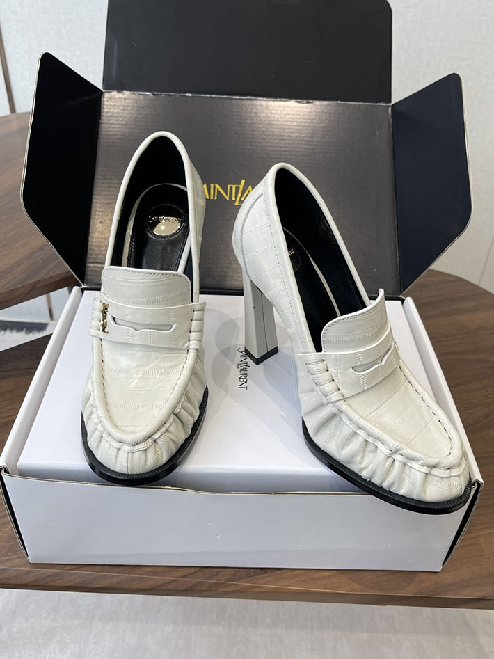 最高級サンローランスーパーコピー Saint Laurent 10cm ル ローファー パンプス イールスキン 2628443 ローファー レディース 歩きやすい - 画像 (3)