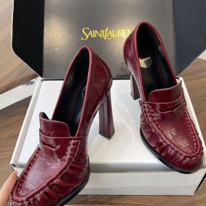 ローファー レディース コーデ