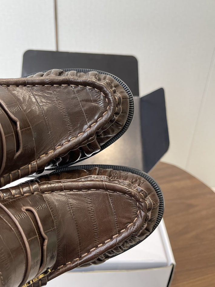 最高級サンローランスーパーコピー Saint Laurent 10cm ル ローファー パンプス イールスキン 2628449 ローファー ヒール おしゃれ - 画像 (9)
