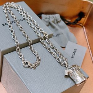 バレンシアガ ネックレス シルバー