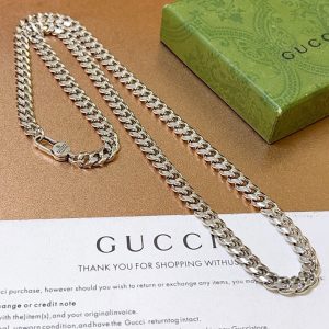 シルバー グッチ ネックレス メンズ 人気