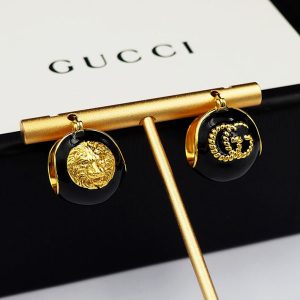 グッチ ピアス ゴールド