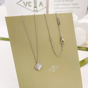 ヴァンクリーフ ネックレス シルバー