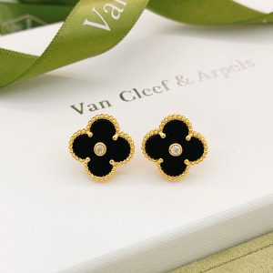 ヴァンクリーフ ピアス 安い