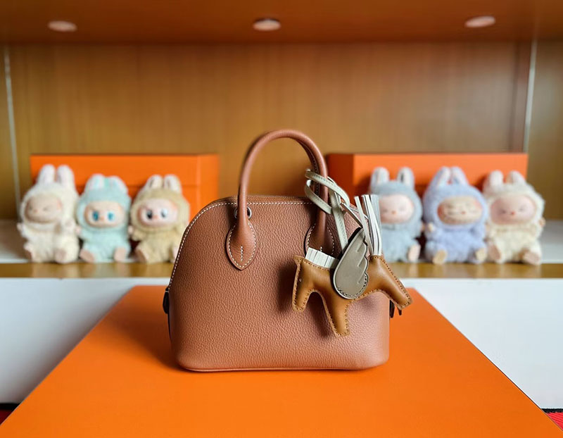 エルメス ボリード ミニ HERMES ボリード1923 ミニ ゴールド エバーカラー シルバー金具 2627811 エルメス 新作バッグ - 画像 (4)