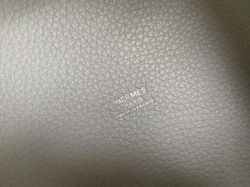 ピコタン 定価 HERMES ピコタンロック 18 PM パールグレー トリヨンクレマンス シルバー金具 2627834 エルメス 新作バッグ - 画像 (7)