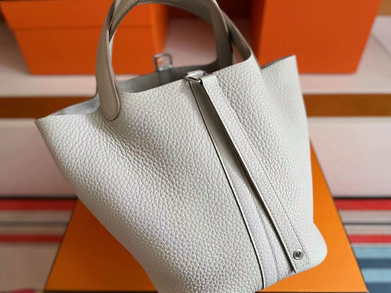 ピコタン 定価 HERMES ピコタンロック 18 PM パールグレー トリヨンクレマンス シルバー金具 2627834 エルメス 新作バッグ - 画像 (5)