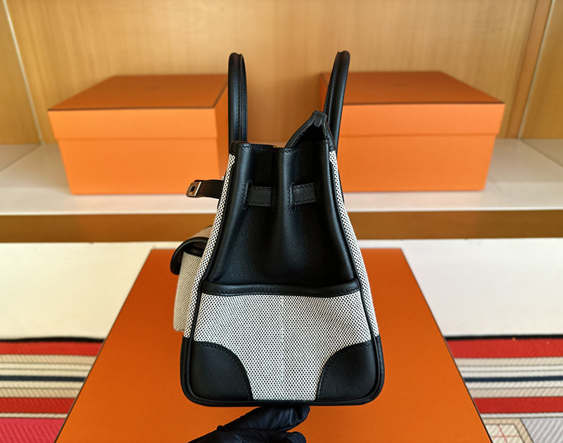 バーキン カーゴ 25 定価 HERMES バーキンカーゴ25 グレー/黒 ブラック キャンバス/スイフト シルバー金具 2627838 エルメス 新作バッグ - 画像 (11)