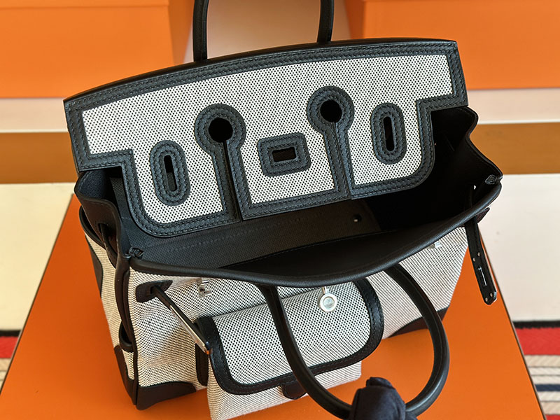 バーキン カーゴ 25 定価 HERMES バーキンカーゴ25 グレー/黒 ブラック キャンバス/スイフト シルバー金具 2627838 エルメス 新作バッグ - 画像 (9)