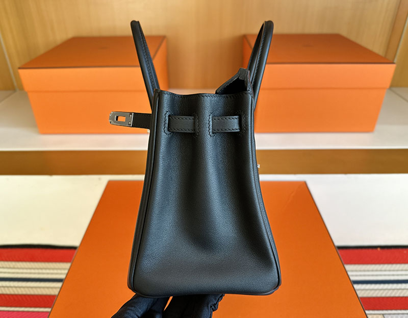 バーキンロック25 定価 HERMES バーキン25 ロック 黒 ブラック ヴォー・ヴォリュプト シルバー金具 2627839 エルメス 新作バッグ - 画像 (6)