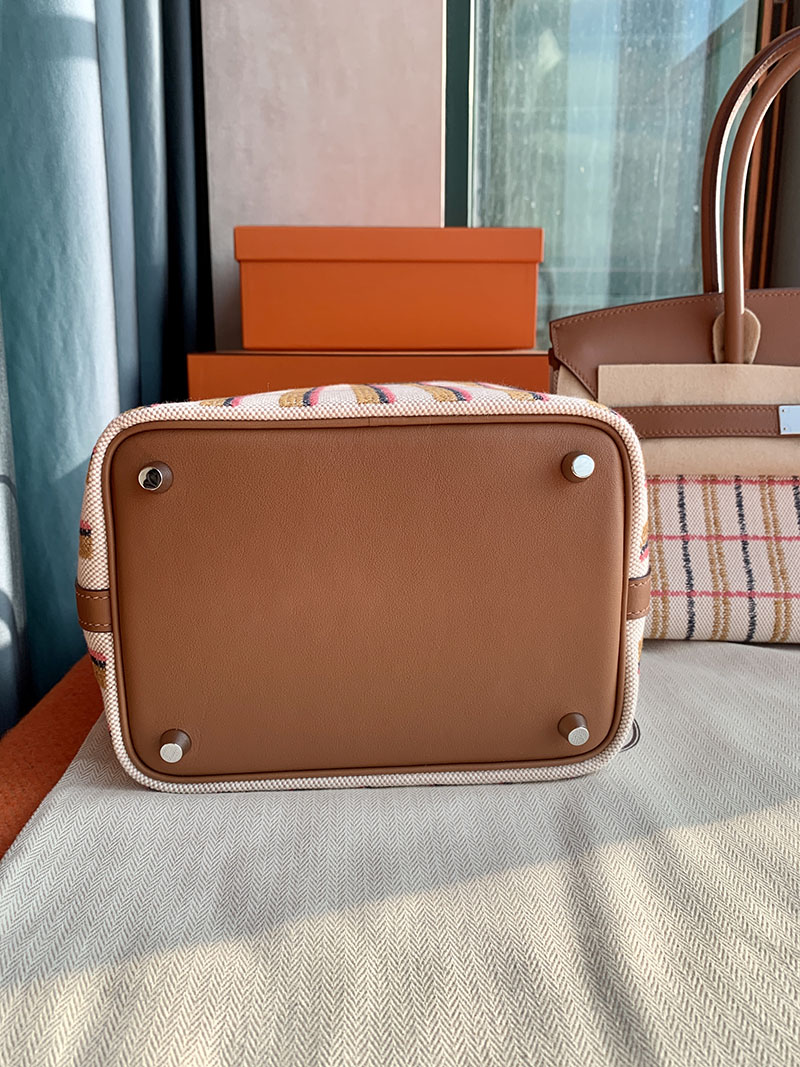 エルメス ピコタン風 HERMES ピコタンロックPM ハンドバッグ ゴールド トワルアッシュ ヴォースイフト シルバー金具 2627847 エルメス 新作バッグ - 画像 (6)