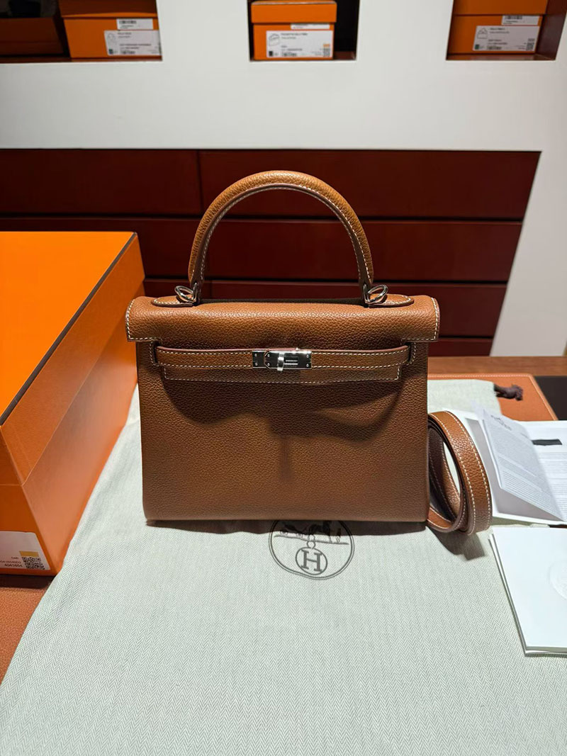 ケリー25 内縫い HERMES ケリー25 内縫い フォーブ バレニア シルバー金具 2627877 エルメス 新作バッグ - 画像 (3)