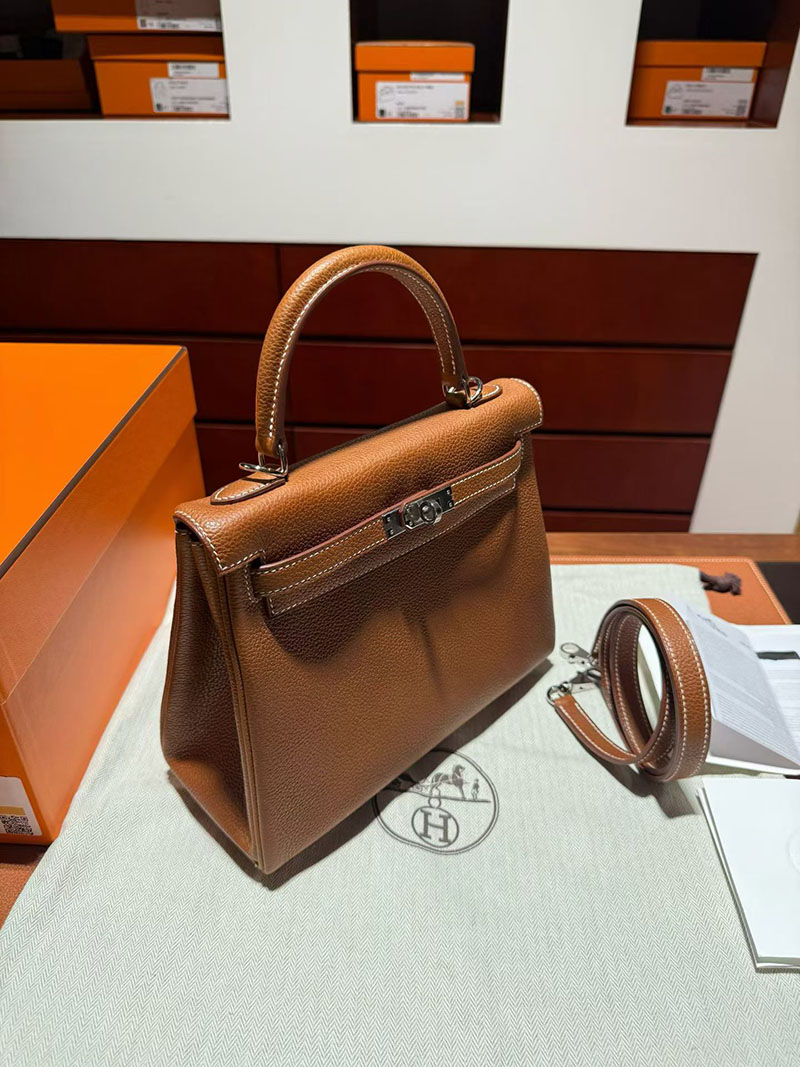ケリー25 内縫い HERMES ケリー25 内縫い フォーブ バレニア シルバー金具 2627877 エルメス 新作バッグ - 画像 (2)