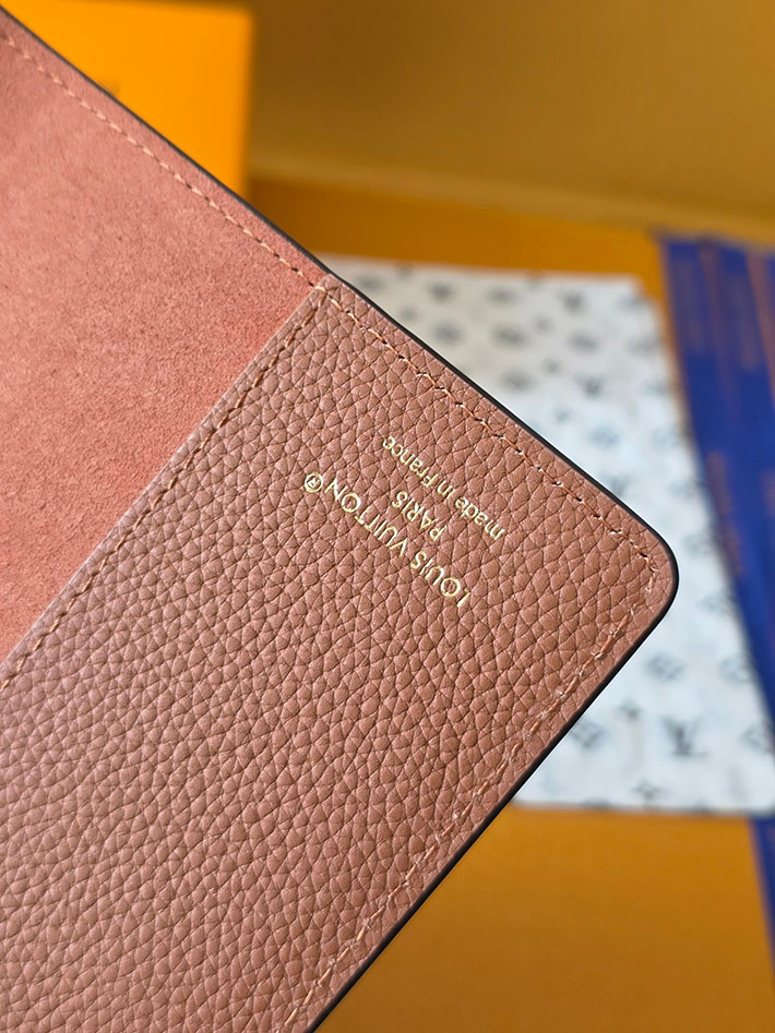 ルイヴィトン販売店舗 カードケース Louis Vuitton ノートブックカバーPM・シャルル コニャック GI1465 ルイヴィトン ノート 使い方 - 画像 (3)