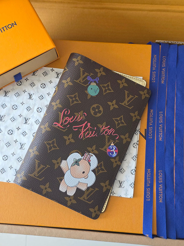 ルイヴィトン販売店舗 カードケース Louis Vuitton ノートブックカバーMM ブラウン GI1464 ルイヴィトン ノート 中身 - 画像 (11)
