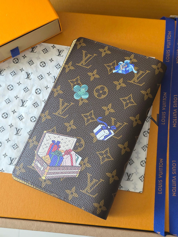 ルイヴィトン販売店舗 カードケース Louis Vuitton ノートブックカバーMM ブラウン GI1464 ルイヴィトン ノート 中身 - 画像 (10)