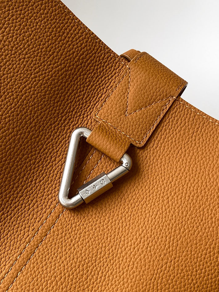ルイヴィトン販売店舗 バッグ メンズ Louis Vuitton Verso Hobo ヴェルソ・トート タン M26745 ルイヴィトン メンズ バッグ ランキング - 画像 (4)