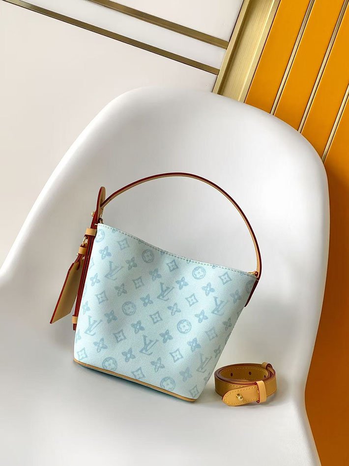 ルイヴィトン販売店舗 バッグ レディース Louis Vuitton オール・イン BB ブルー クーリエ M27529 ルイヴィトン オールイン BB 使い勝手 - 画像 (8)