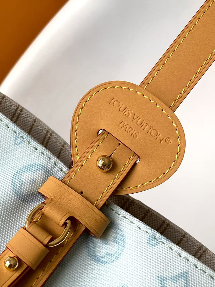 ルイヴィトン販売店舗 バッグ レディース Louis Vuitton オール・イン BB ブルー クーリエ M27529 ルイヴィトン オールイン BB 使い勝手 - 画像 (5)