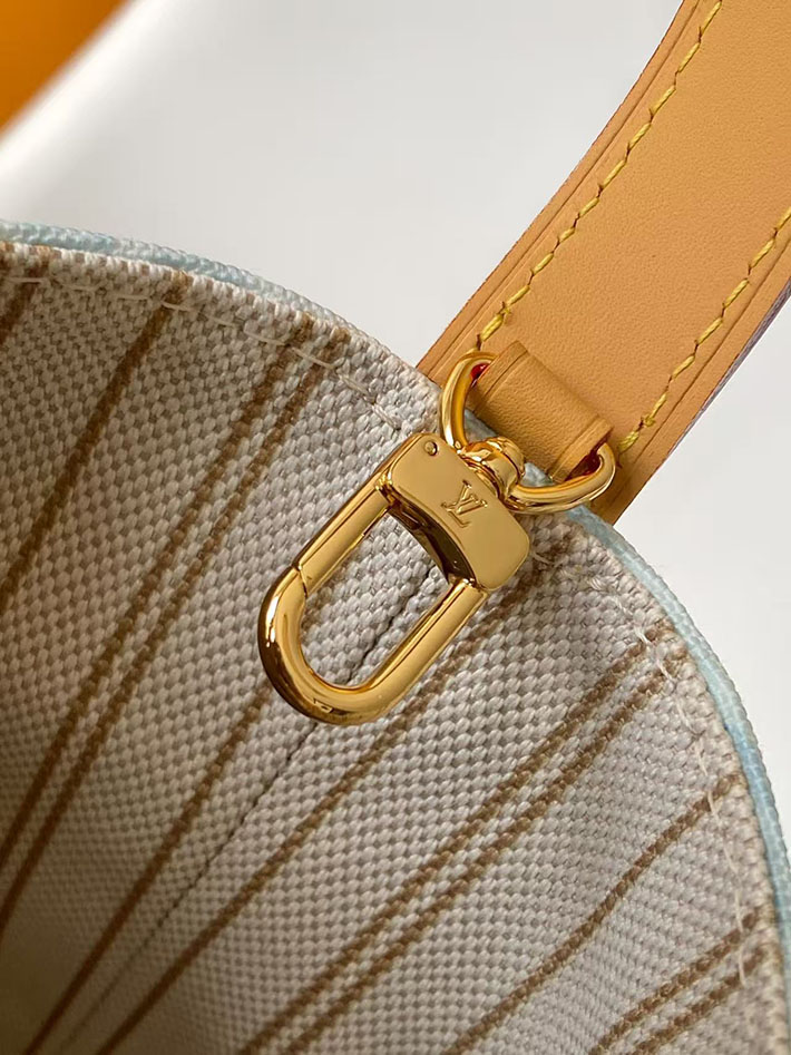 ルイヴィトン販売店舗 バッグ レディース Louis Vuitton オール・イン BB ブルー クーリエ M27529 ルイヴィトン オールイン BB 使い勝手 - 画像 (3)