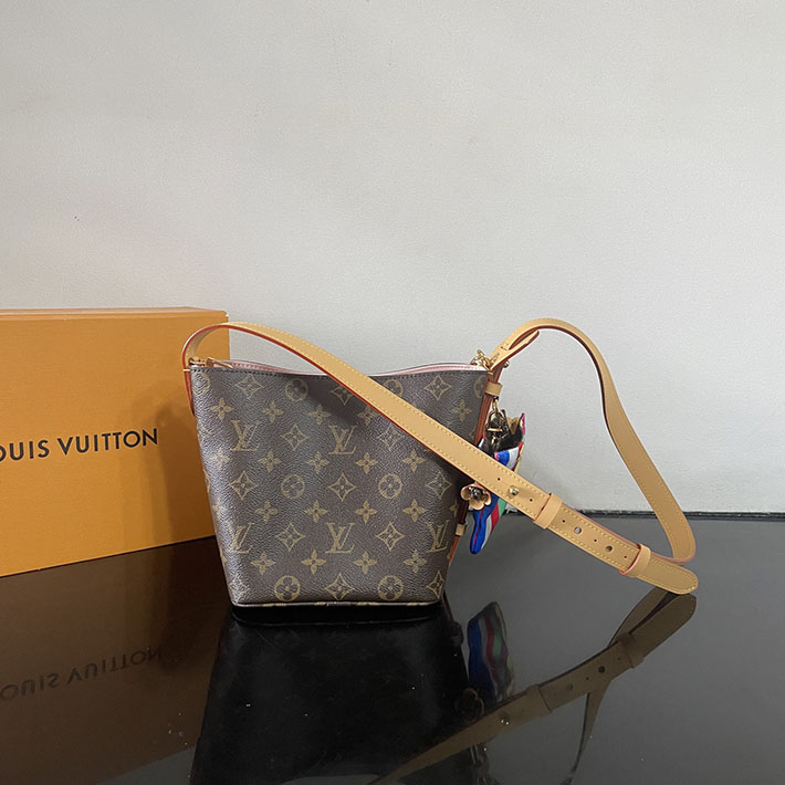 ルイヴィトン販売店舗 バッグ レディース Louis Vuitton オール・イン BB ブラウン M12925 ルイヴィトン オールイン 口コミ - 画像 (8)