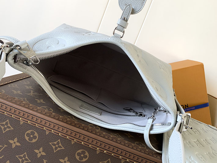 ルイヴィトン販売店舗 バッグ レディース Louis Vuitton キャリーオール ジップ NM PM スカイブルー M46673 ルイヴィトン キャリーオール 口コミ - 画像 (6)