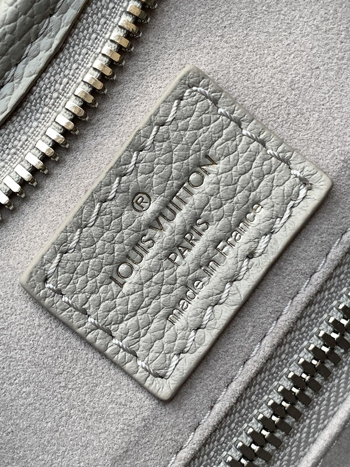 ルイヴィトン販売店舗 バッグ レディース Louis Vuitton キャリーオール ジップ NM PM スカイブルー M46673 ルイヴィトン キャリーオール 口コミ - 画像 (2)