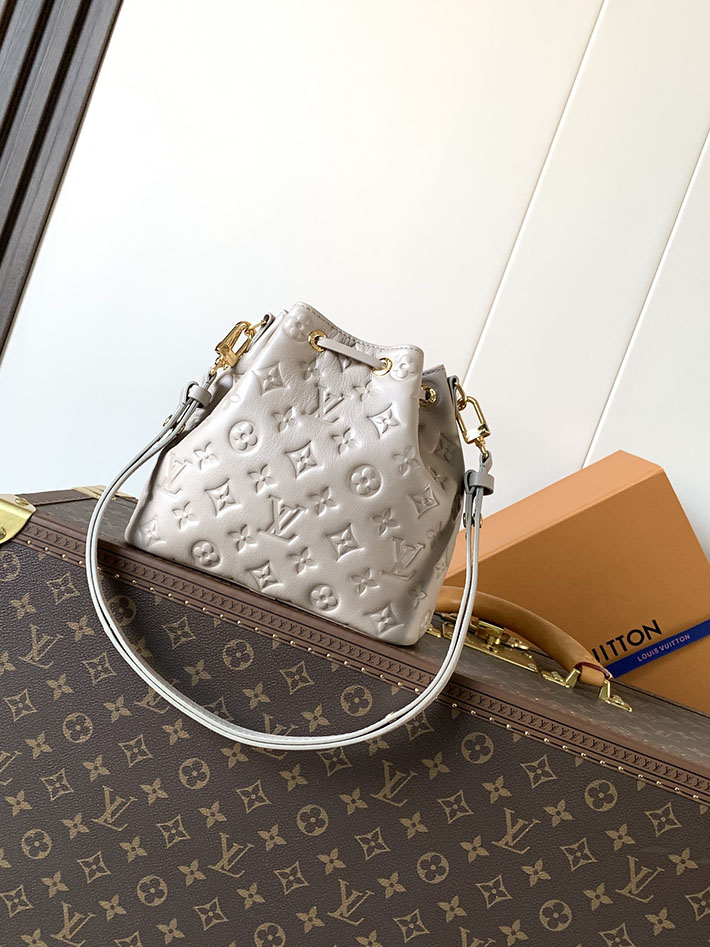 ルイヴィトン販売店舗 バッグ レディース Louis Vuitton クッサン バケット ベージュ M26530 ルイヴィトン バケツ 定価 - 画像 (8)