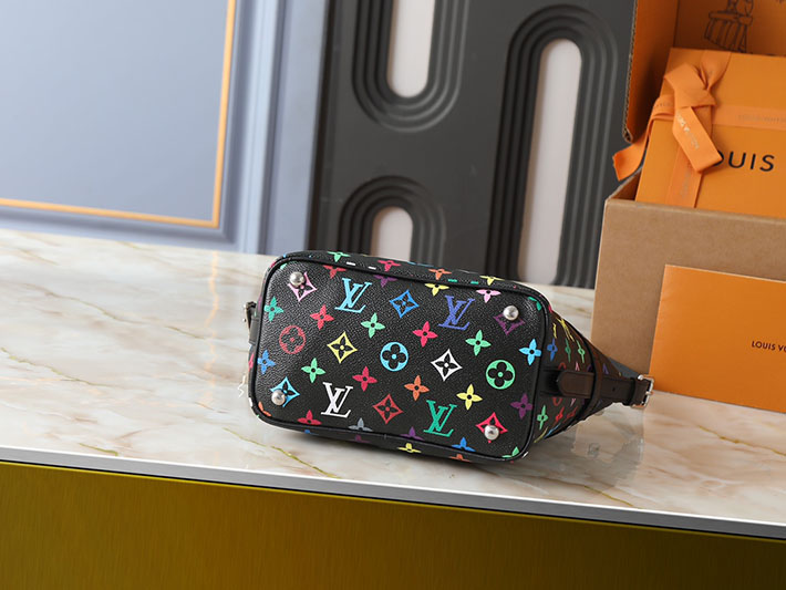 ルイヴィトン販売店舗 バッグ レディース LV × TM クルーザー・トワレバッグ マルチカラー 2627979 ルイヴィトン 村上隆 取り扱い 店舗 - 画像 (7)