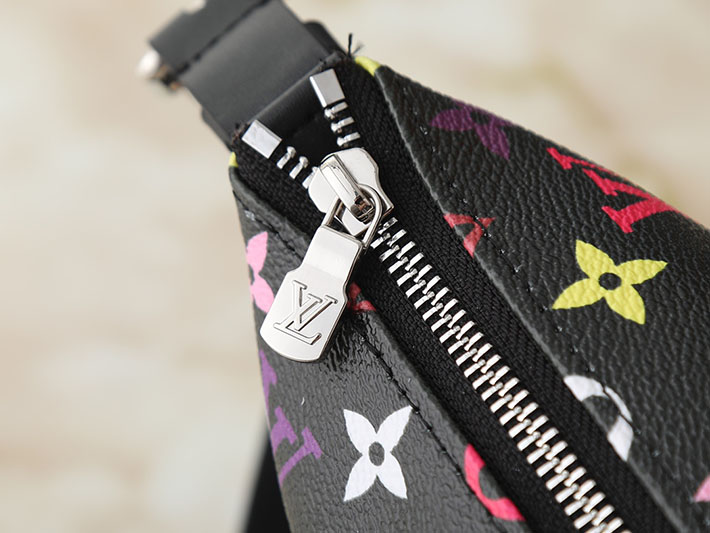 ルイヴィトン販売店舗 バッグ レディース LV × TM クルーザー・トワレバッグ マルチカラー 2627979 ルイヴィトン 村上隆 取り扱い 店舗 - 画像 (4)