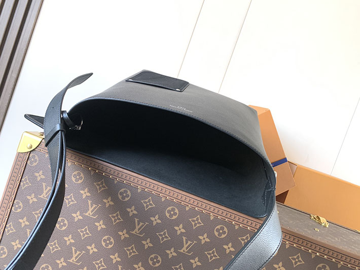 ルイヴィトン販売店舗 バッグ メンズ Louis Vuitton ヴェルソ・トート ノワール M27022 ルイヴィトン メンズ バッグ ランキング - 画像 (2)