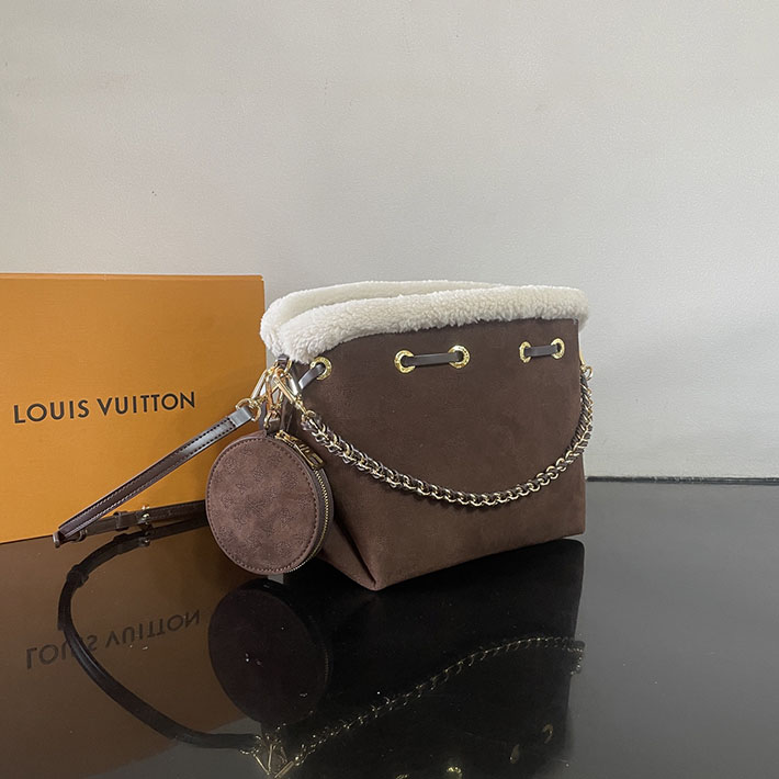 ルイヴィトン販売店舗 バッグ レディース LV SKI ベラ チョコレート スエードカーフレザー M26684 ルイヴィトン マヒナ バッグ - 画像 (9)